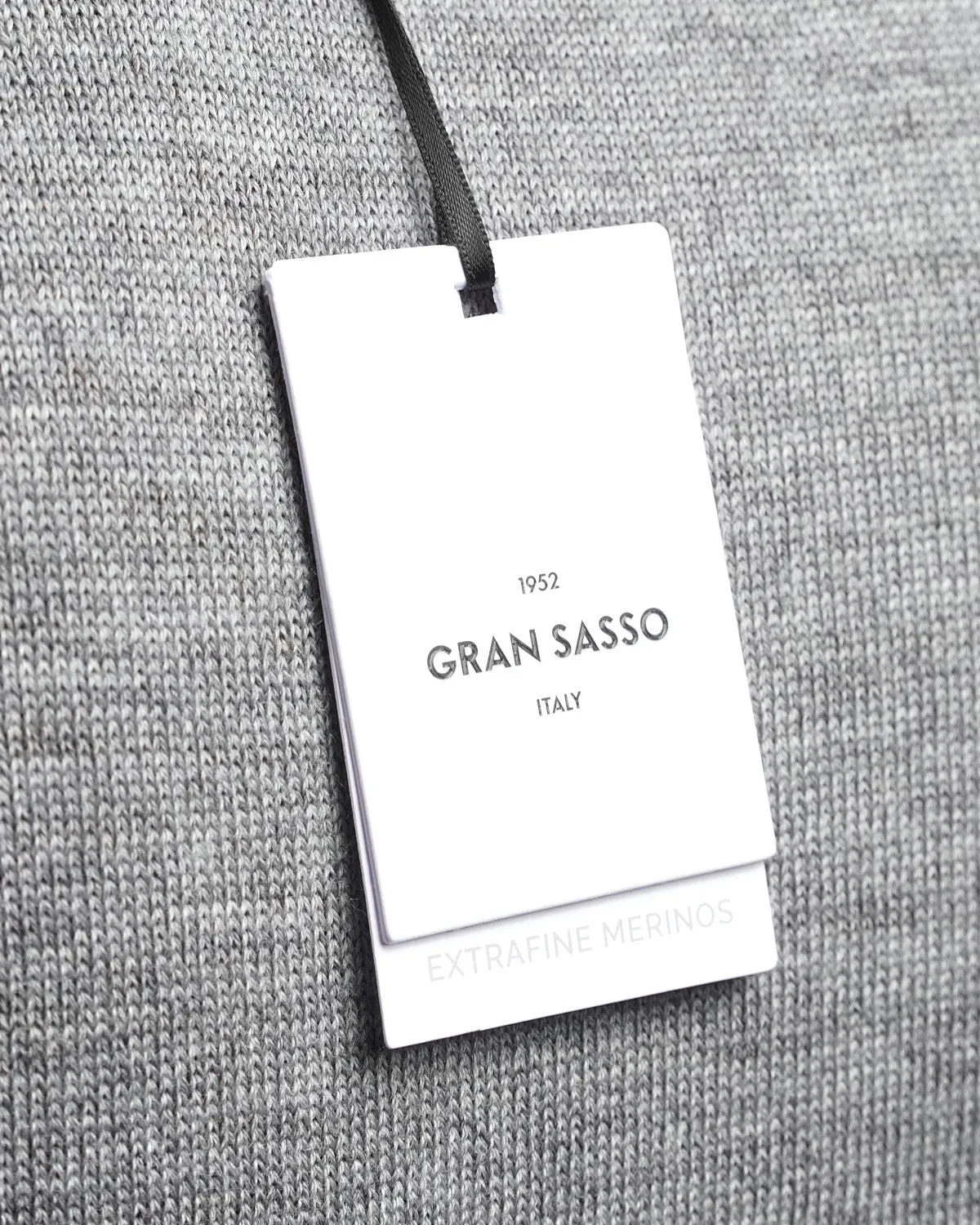 Two Tone Lightweight Wool Crewneck Sweater